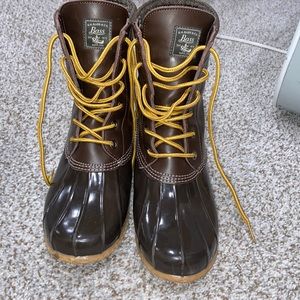 Brown Bass rain boots